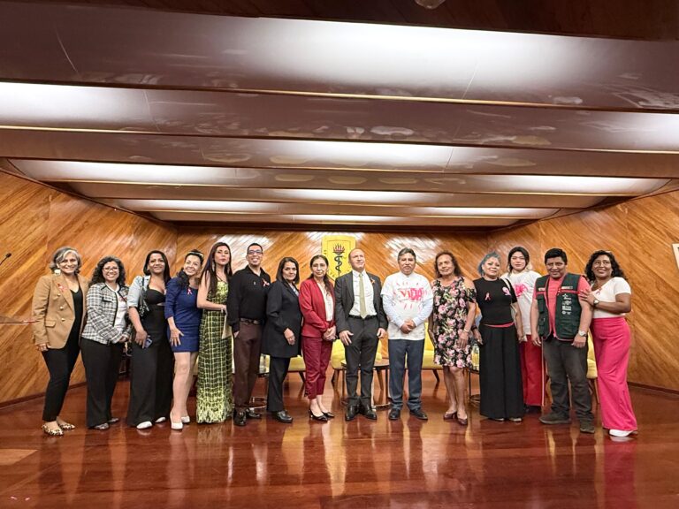 FORO POR UNA LEY DE VIH CON ENFOQUE DE DERECHOS HUMANOS Y SIN ESTIGMA