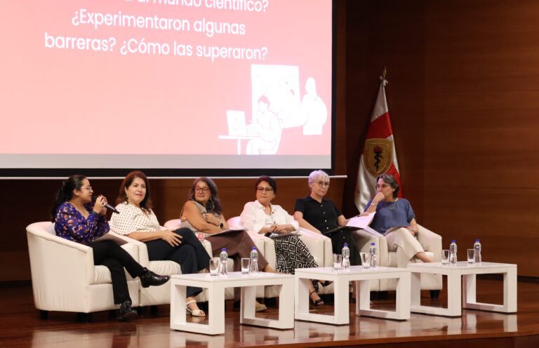 LAS MUJERES EN LA INVESTIGACIÓN Y LA GESTIÓN EN CAYETANO HEREDIA
